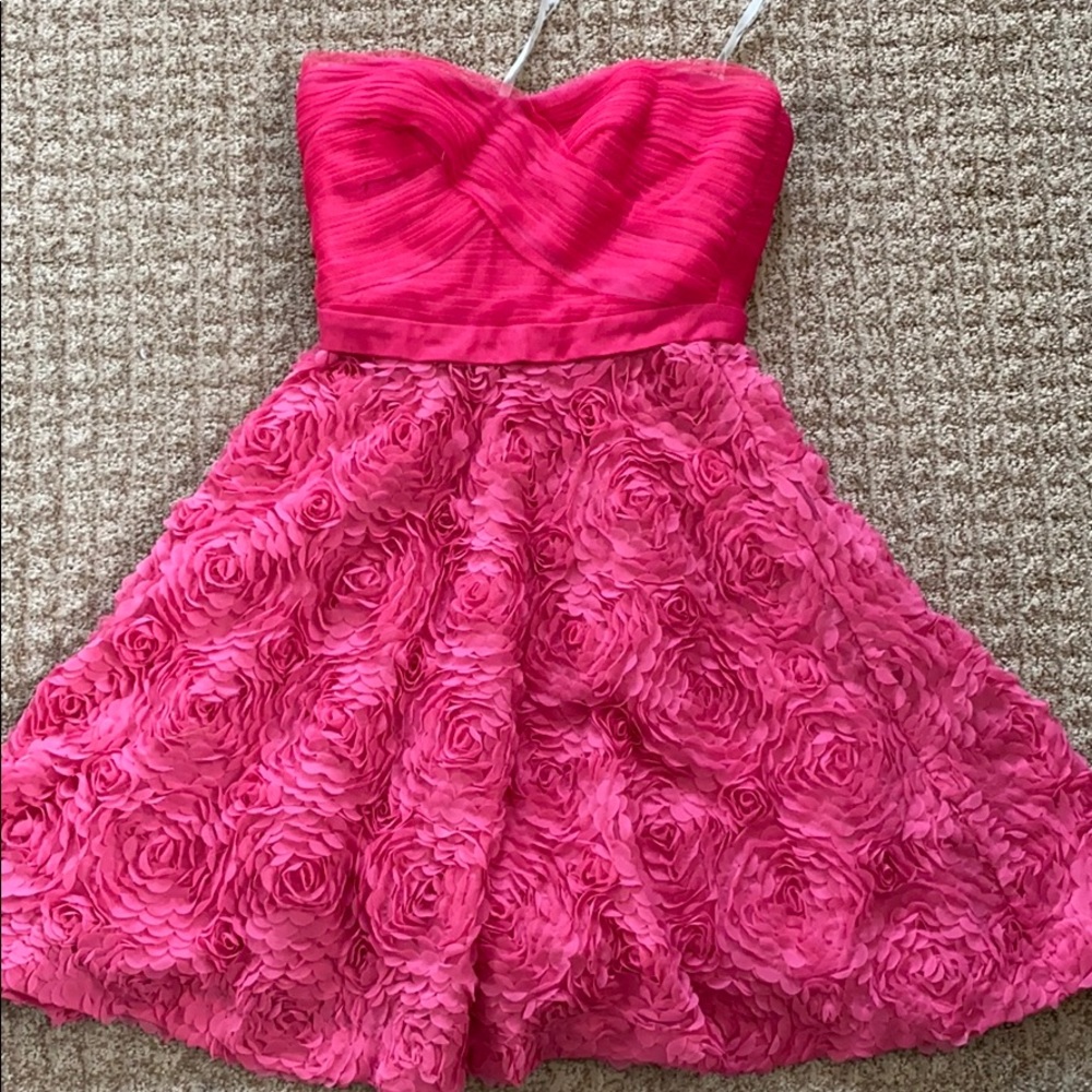 Monique Lhuillier pink dress